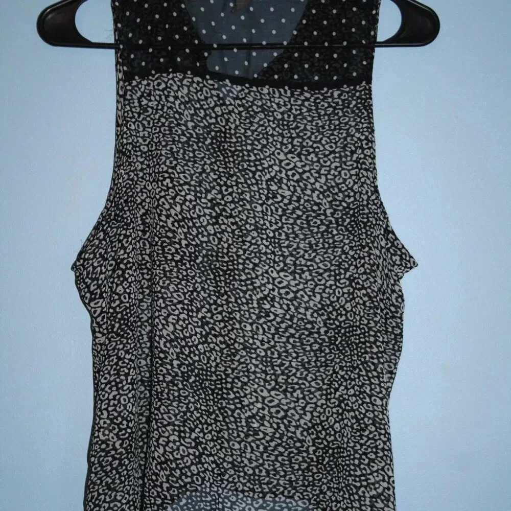 Aeropostale Sleeveless Black and White Animal Print Button Up Front Shirt XL - Picture 8 of 13
